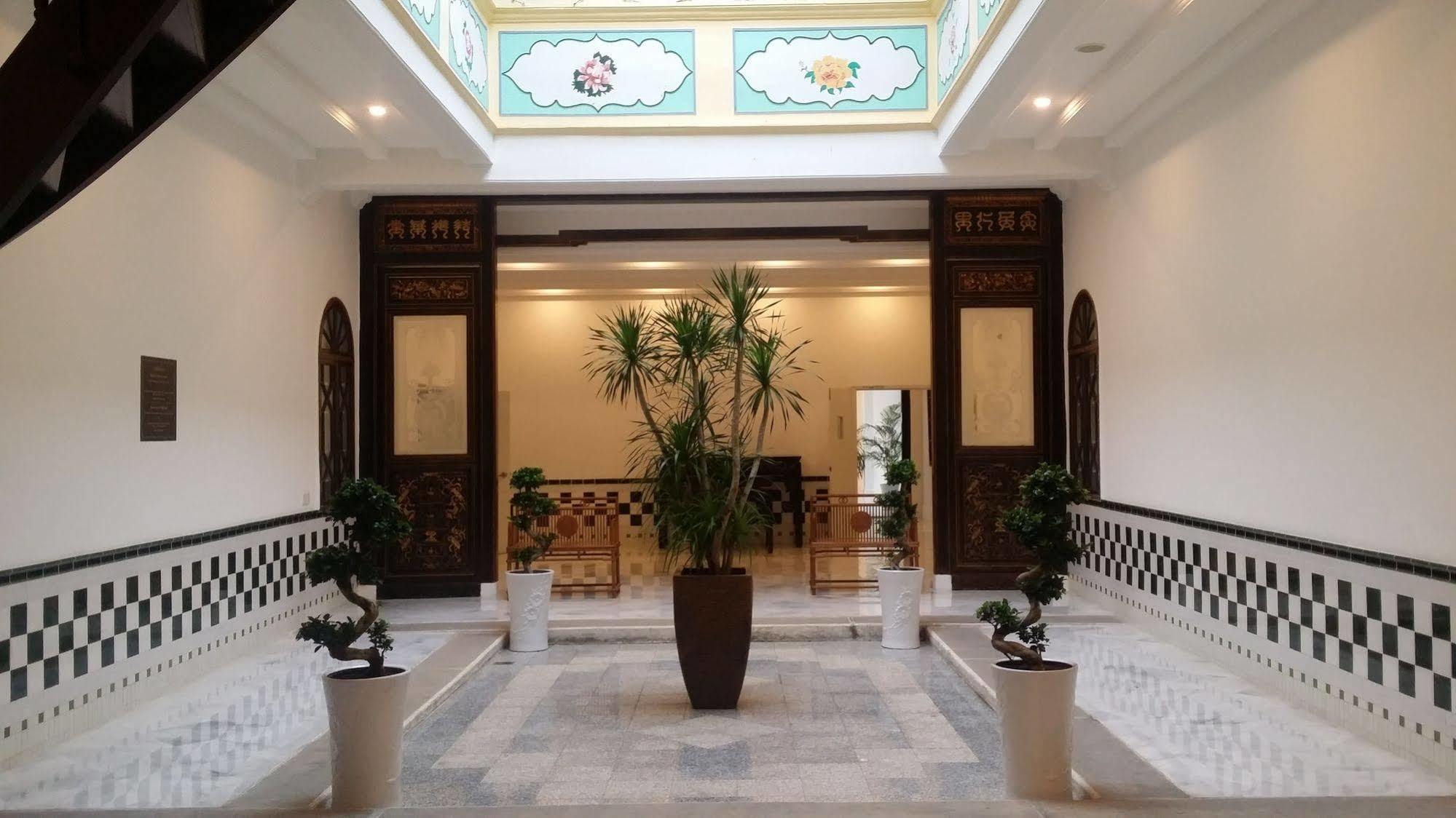Malacca Heeren Palm Suites מראה חיצוני תמונה